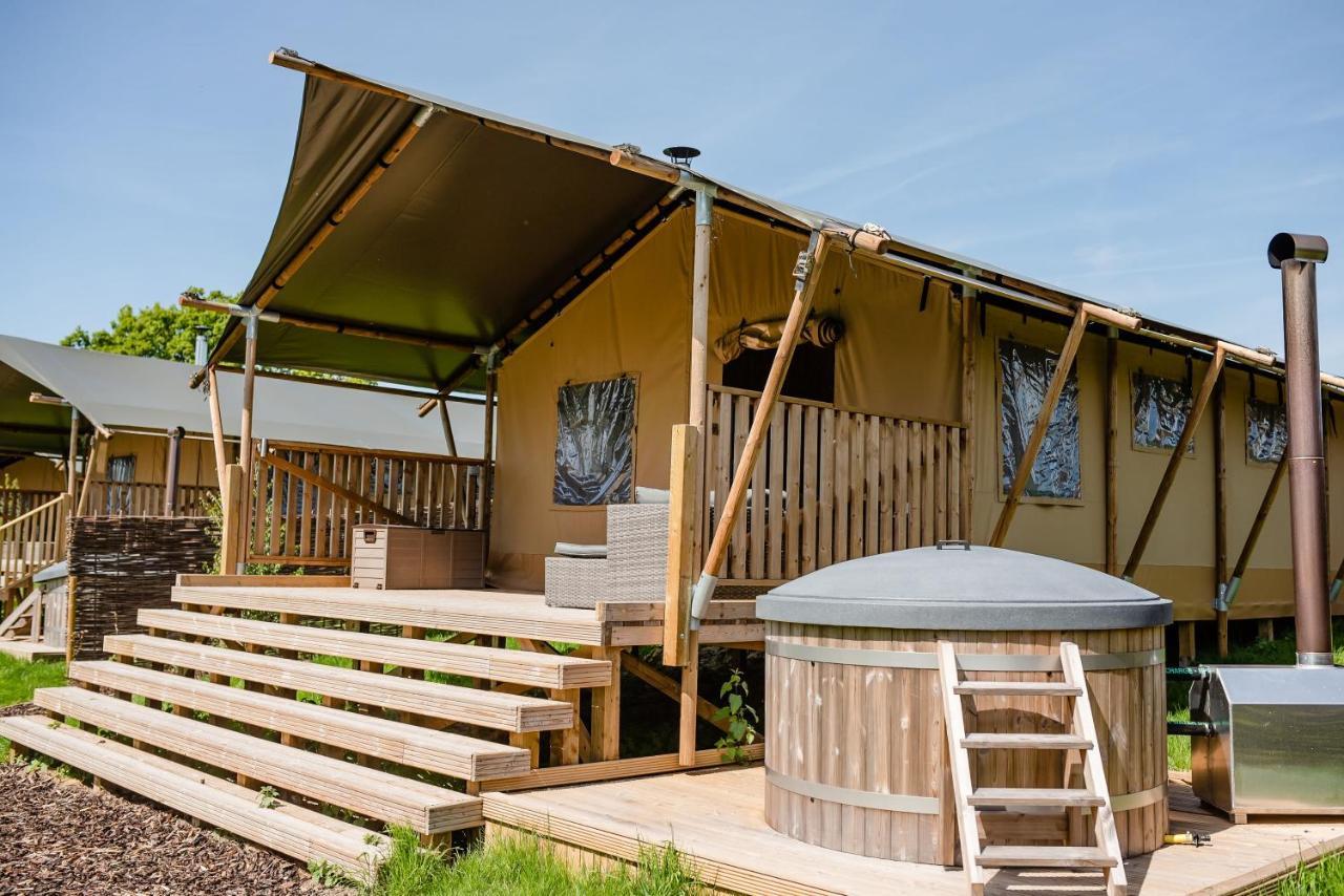 Hencote Vineyard Glamping Village Shrewsbury Exterior photo